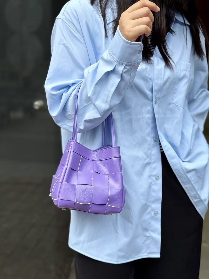 Top-Grain Oil-Waxed Cowhide Woven Small Square Bag genuine leather shoulder bag Cross body bag
